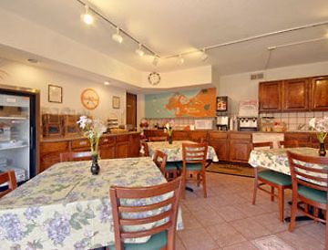 Howard Johnson Monterey Bagian luar foto