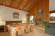 Howard Johnson Monterey Bagian luar foto